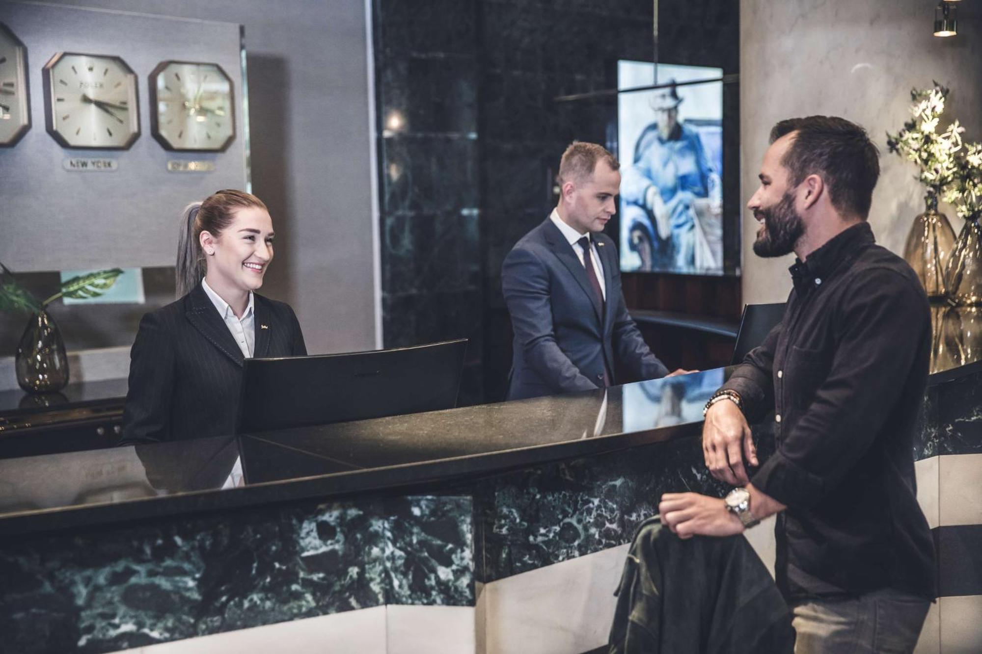Radisson Blu Plaza Hotel, Hotel 4*