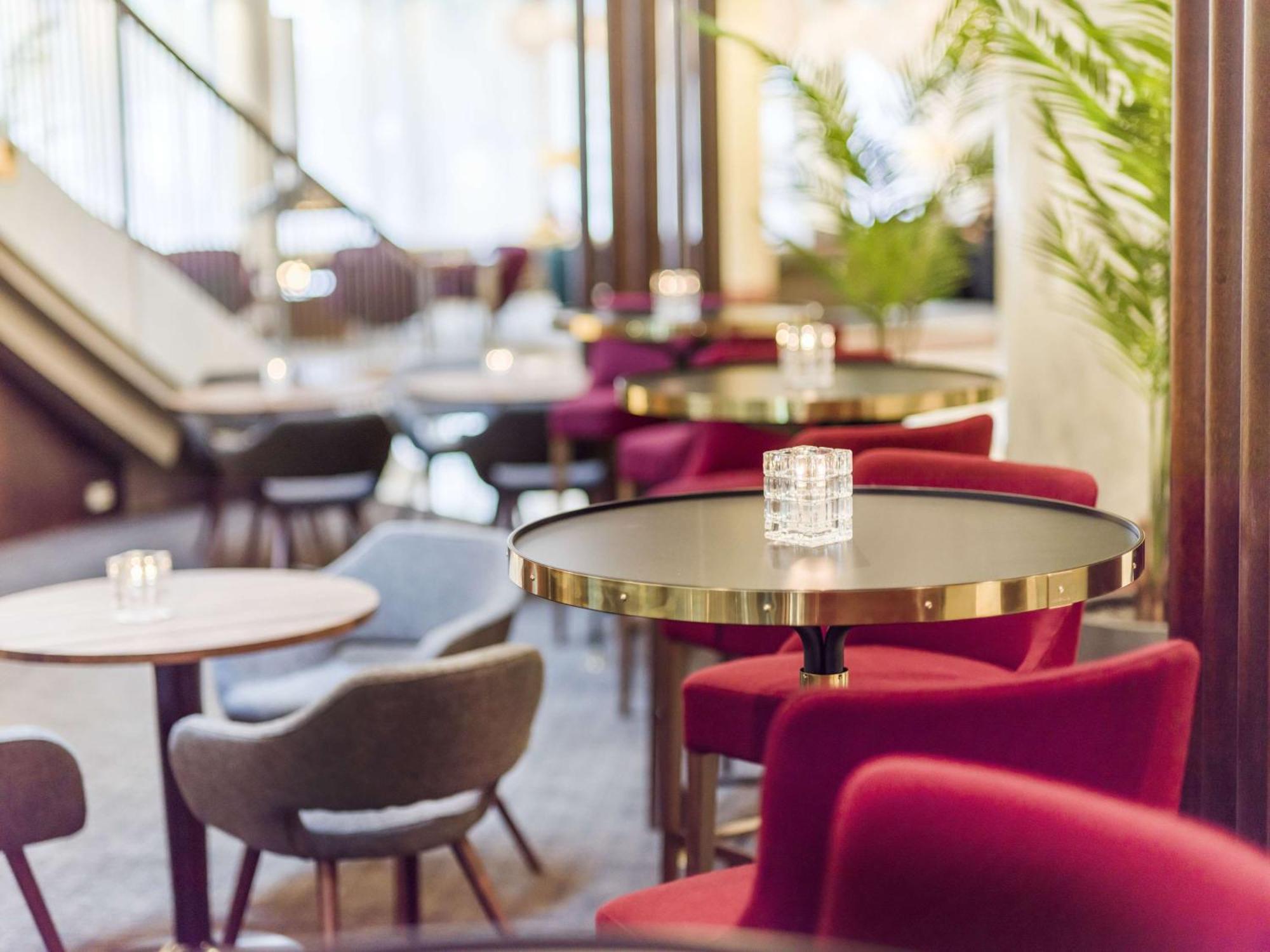 Radisson Blu Plaza Hotel, Hotel Oslo
