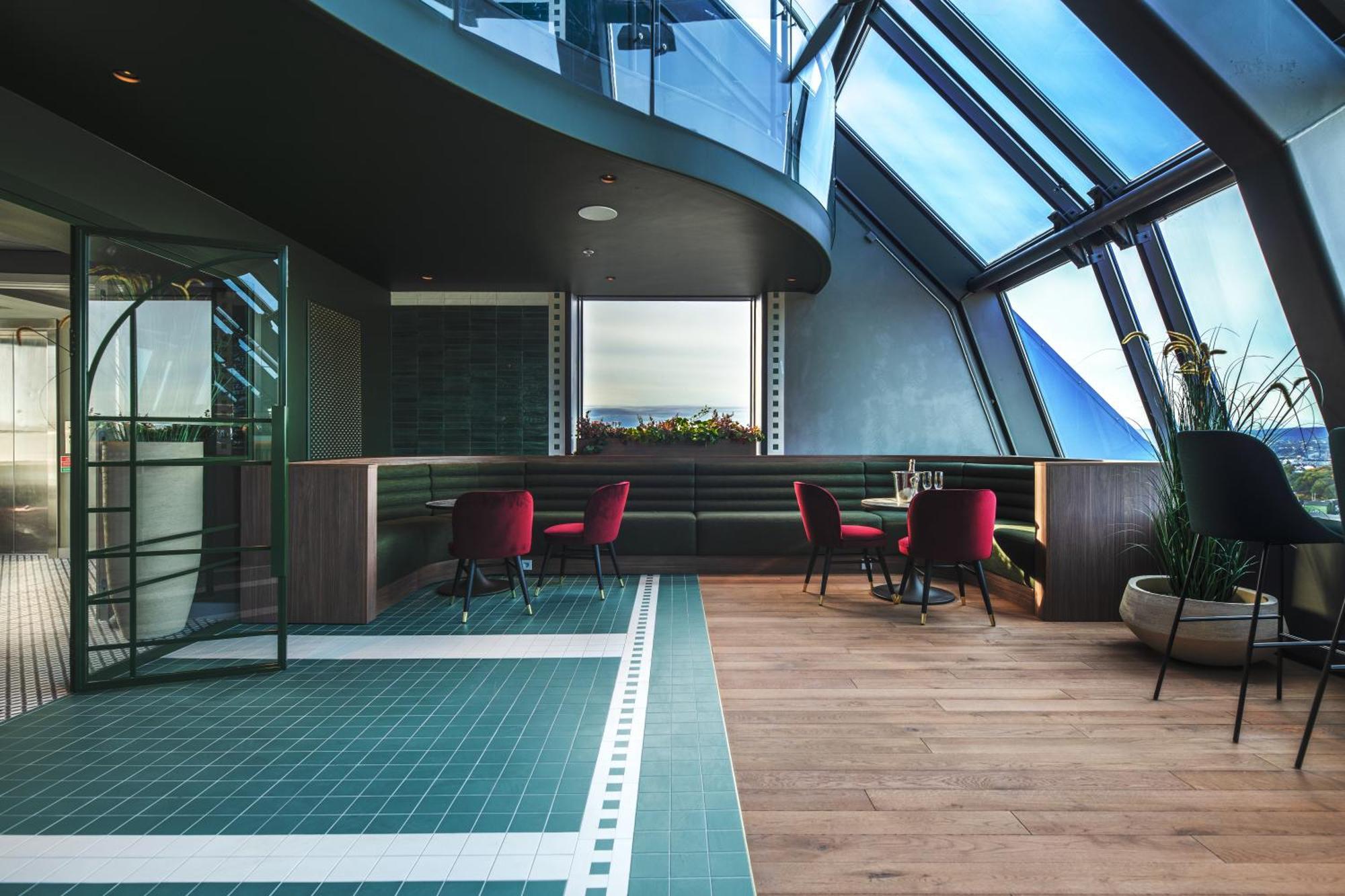 Radisson Blu Plaza Hotel, Hotel Oslo
