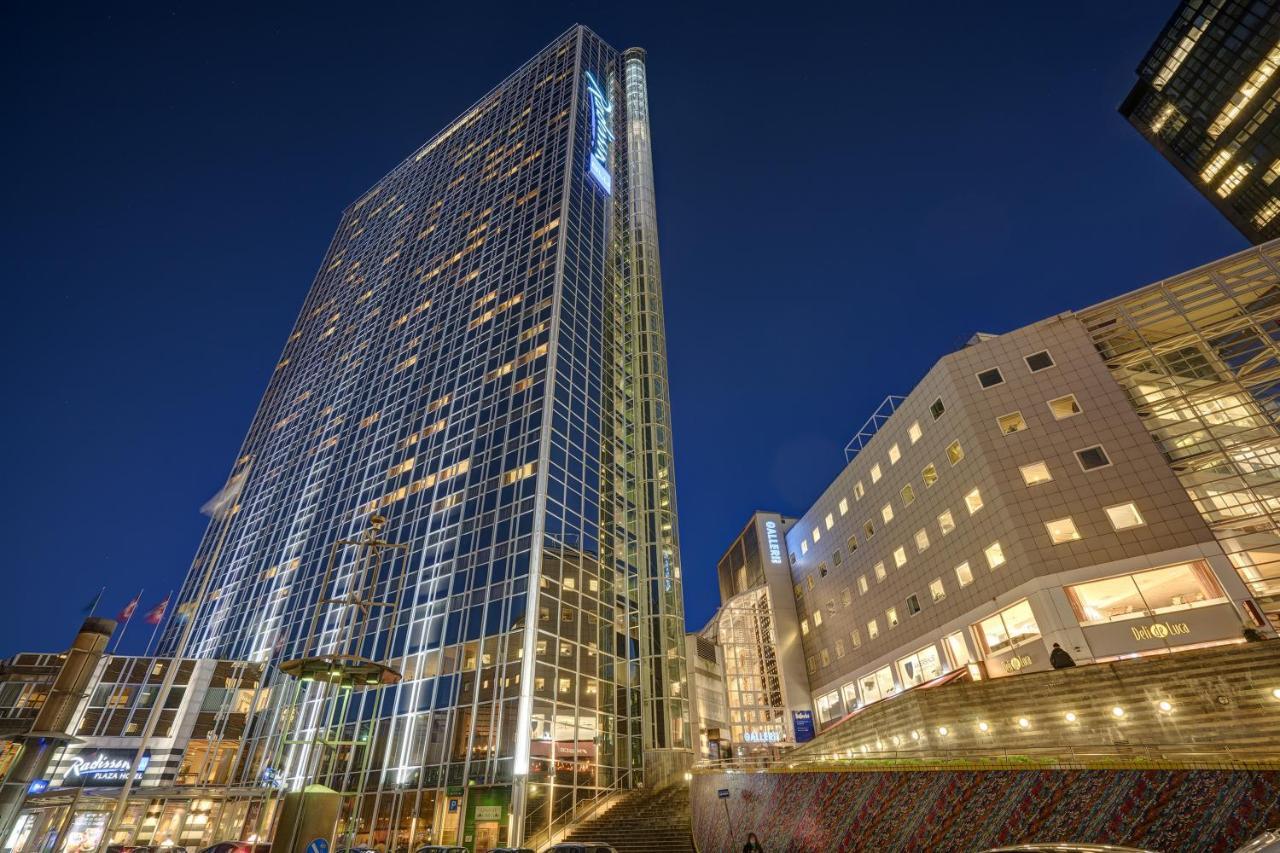 Radisson Blu Plaza Hotel, 4*